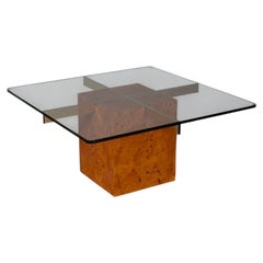 Table basse vintage des années 70 en ronce de noyer et verre, design italien