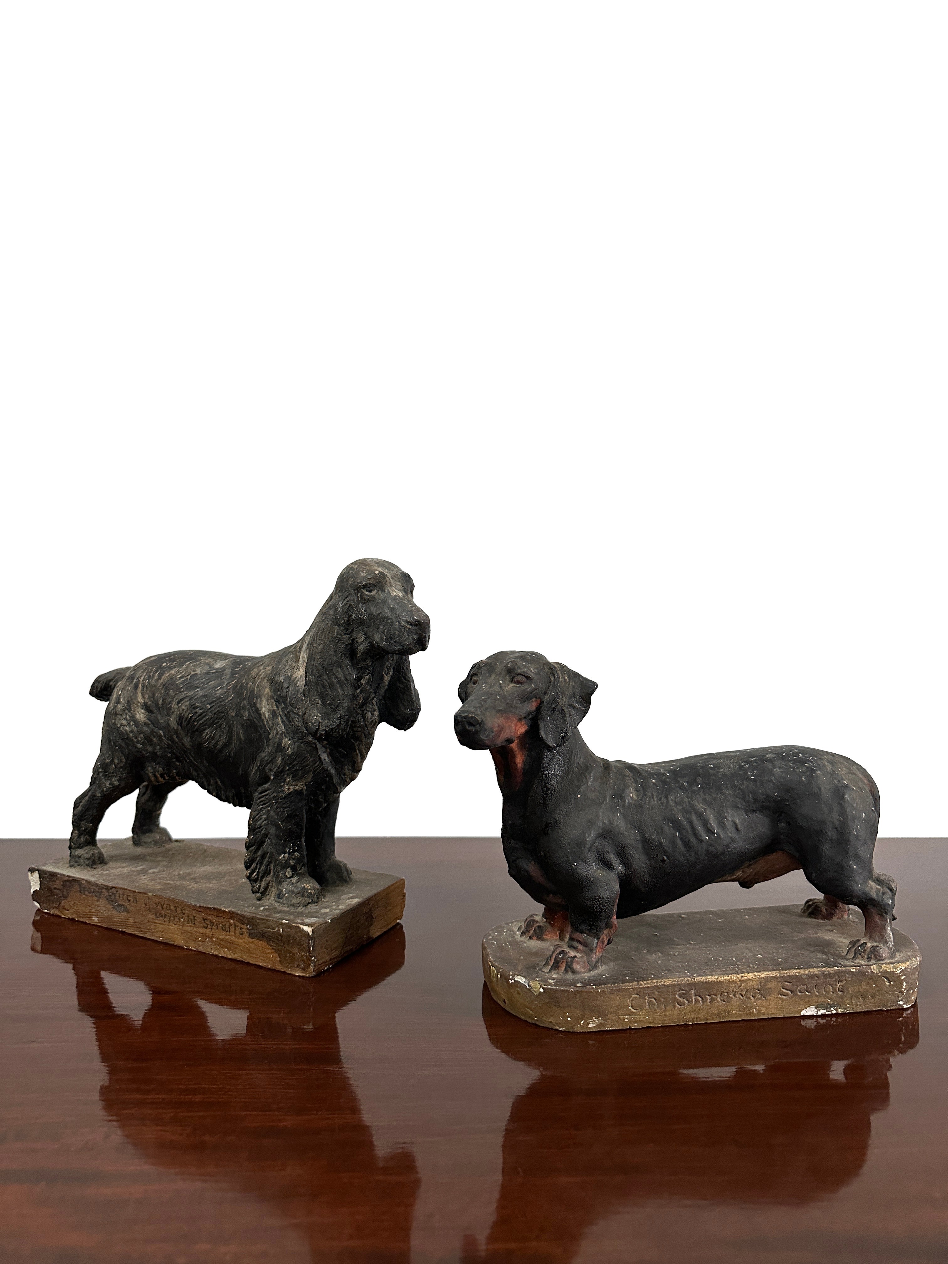 Pareja de modelos de perros de escayola pintados de época Escultura de Frederick Thomas Daws