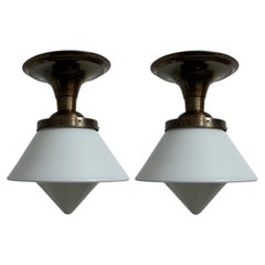 Paire de suspensions de plafond anciennes et vintage allemandes, en verre opalin laiteux, à encastrer