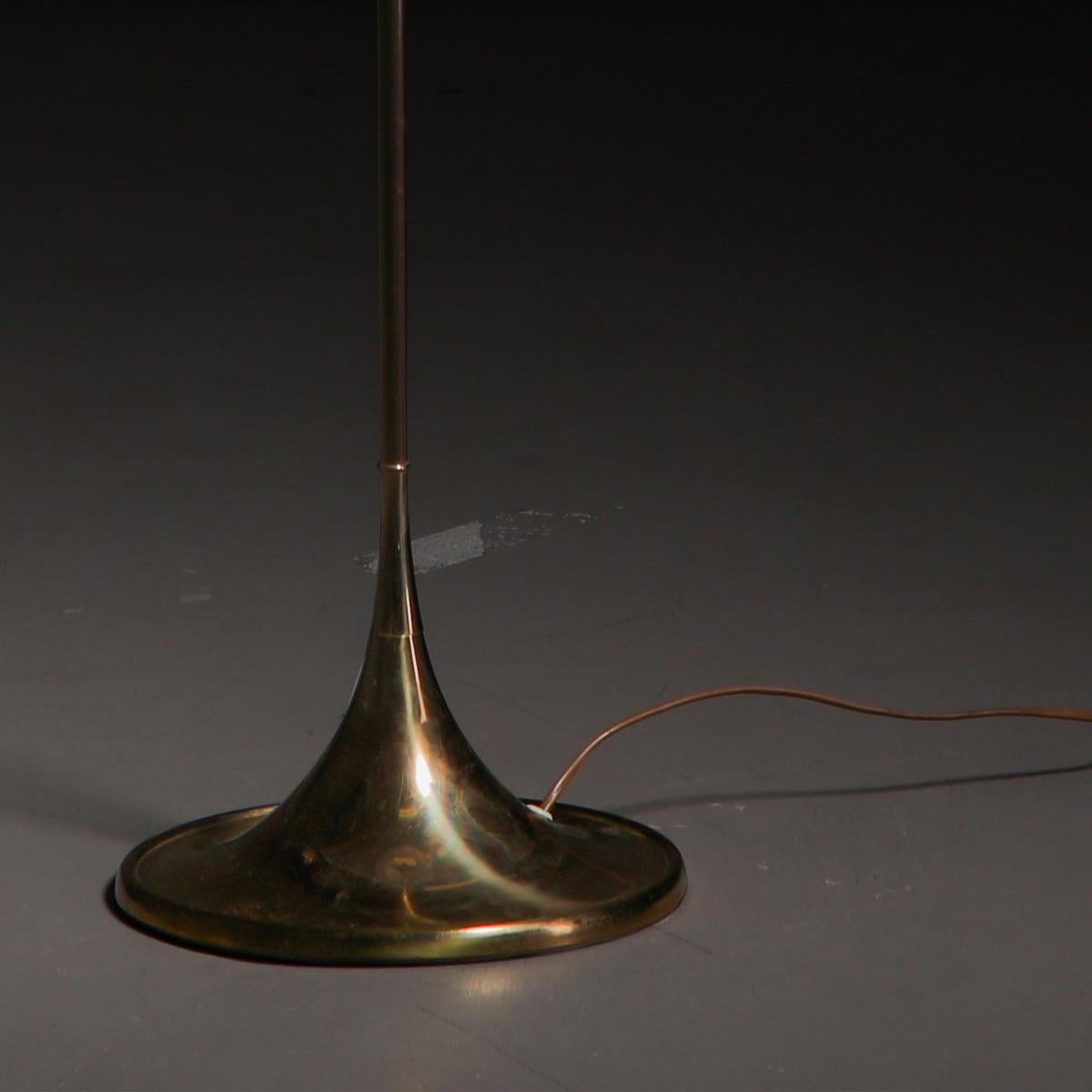 Swedish brass floor lamp, model G-024, designed by Alf Svensson and Yngvar Sandström and manufactured by Bergboms in Sweden, 1960s.

This elegant and rare Swedish brass floor lamp was designed by Alf Svensson and Yngvar Sandström and manufactured by