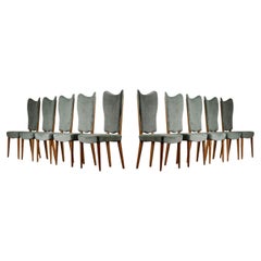 Ludvig Sturm Ensemble de dix chaises de salle à manger en velours vert, Suède vers 1948
