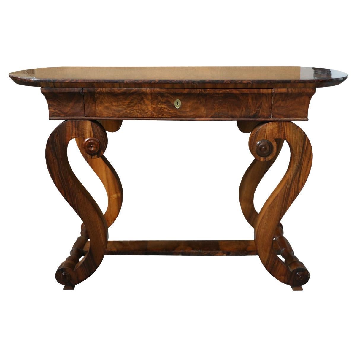 19th Century Fine Biedermeier Walnut Side Table. Vienna, c. 1825. For Sale