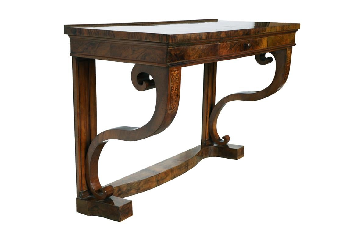 19th Century Fine Biedermeier Walnut Console. Vienna, c. 1825. For Sale 2