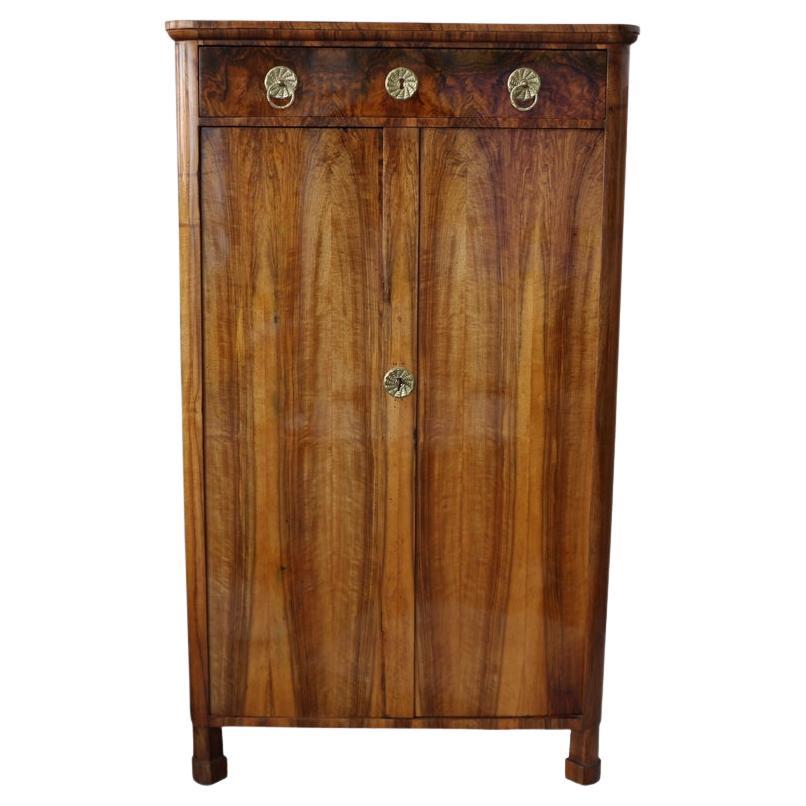 Feine Biedermeier-Truhe, 19. Jahrhundert, groß, um 1825. im Angebot