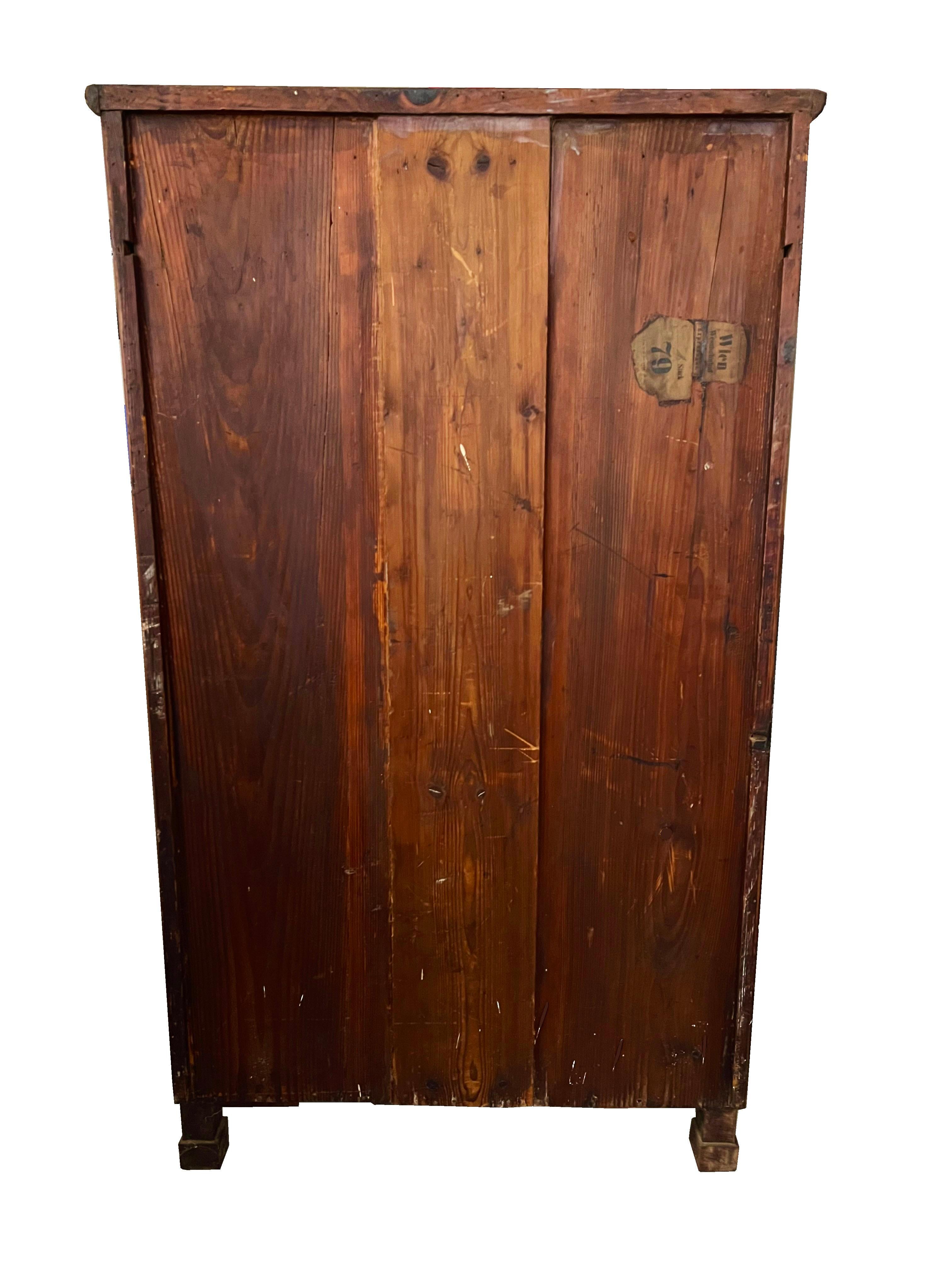 Feine Biedermeier-Truhe, 19. Jahrhundert, groß, um 1825. im Angebot 8