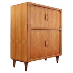 Meuble de bar à boissons en teck danois Dyrlund, d'époque, du milieu du siècle dernier