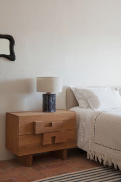 Totem ceramic Table Light texture edges cream shade black, dark grey