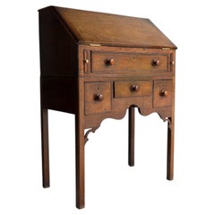Bureau géorgien ancien en chêne, avec tiroirs, XVIIIe siècle