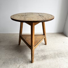 Antique Pine Cricket Table With Shelf, 19th Century