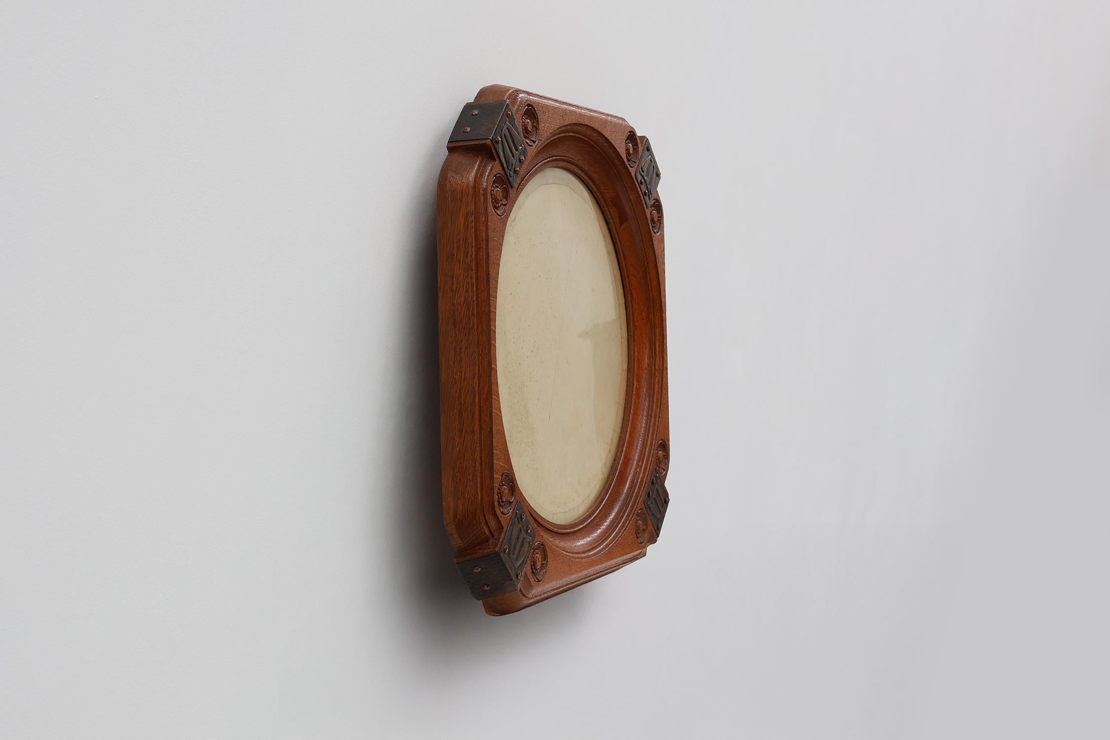Copper Art nouveau oak photo frame with copper decorations by Geo Verbanck For Sale