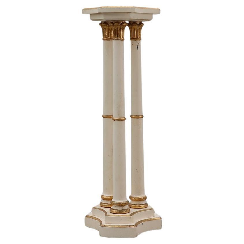 Consola francesa del siglo XX estilo Luis XV en madera en venta