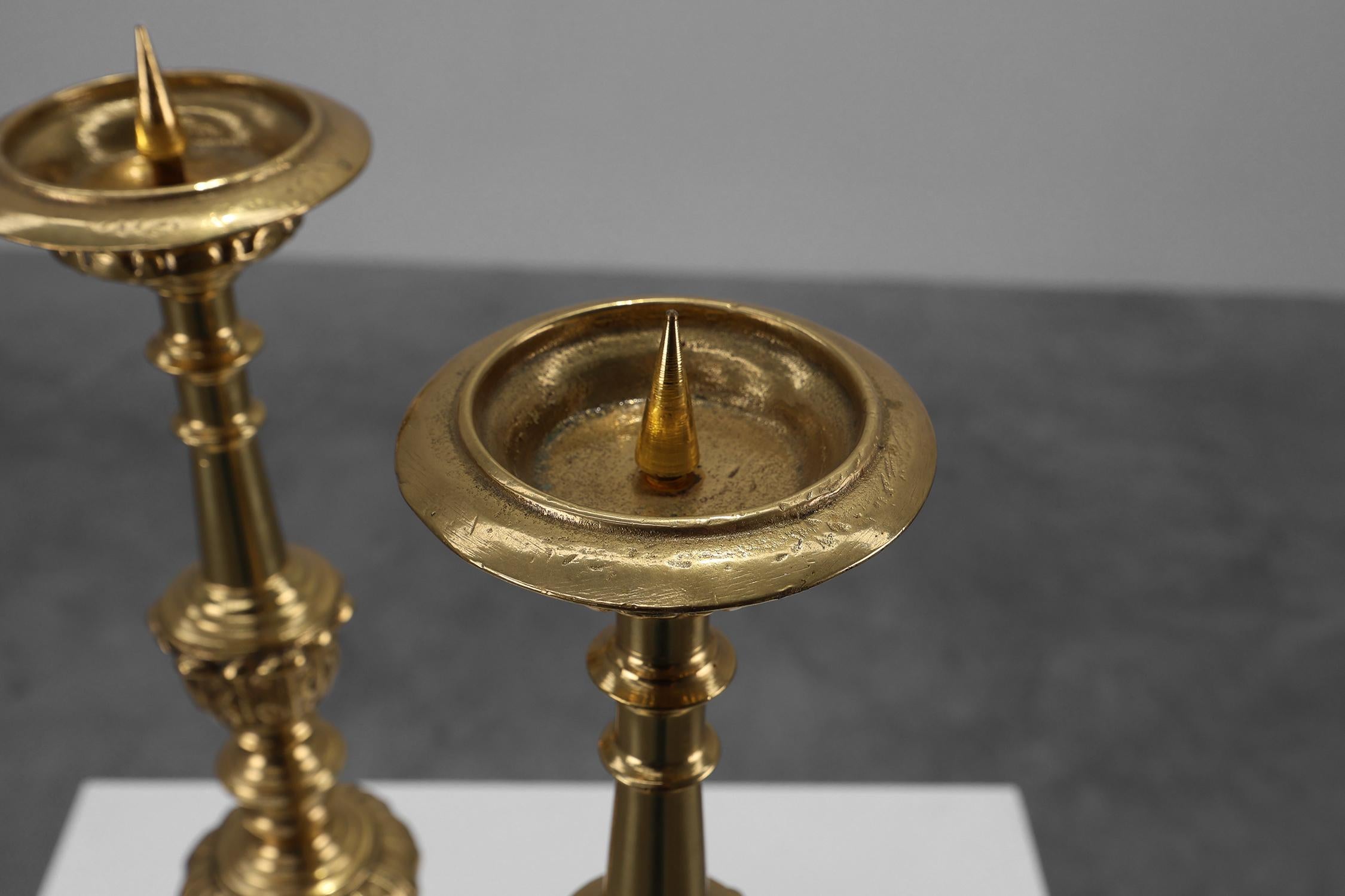 Paar große, antike Kerzenständer aus Bronze, Frankreich ca. 1900 im Angebot 3