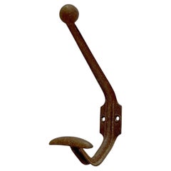 Vintage-Wandhaken im französischen Mid-Century-Industriestil mit Patina