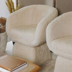 21st Century Oscar Chair, in a COM Fabric, by Duistt