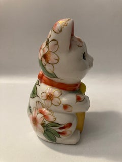 Japanese Porcelain Manekineko Cat Objet Sakura 2000s