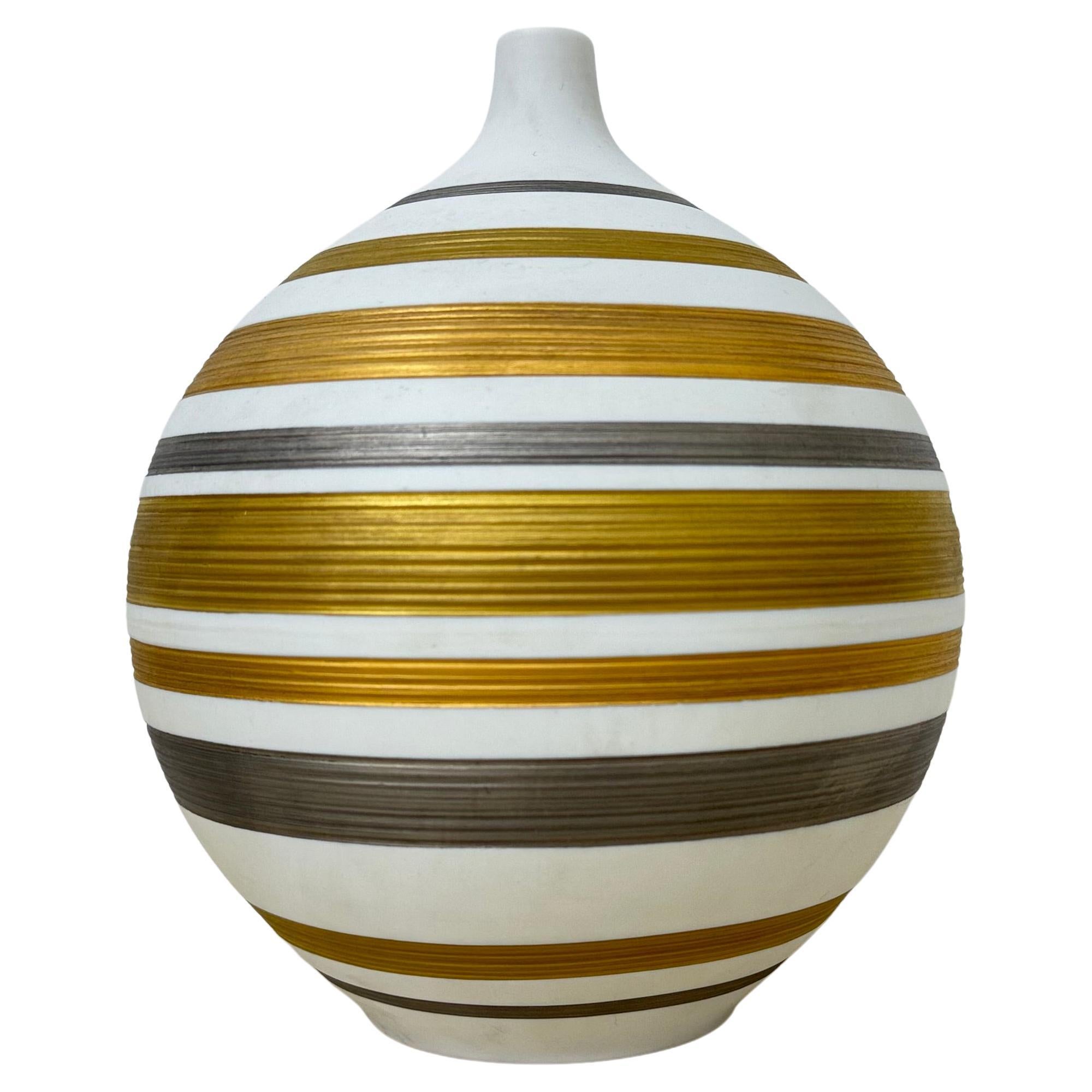 Vaso in porcellana di Hutschenreuther, design di metà secolo, anni '70 in vendita