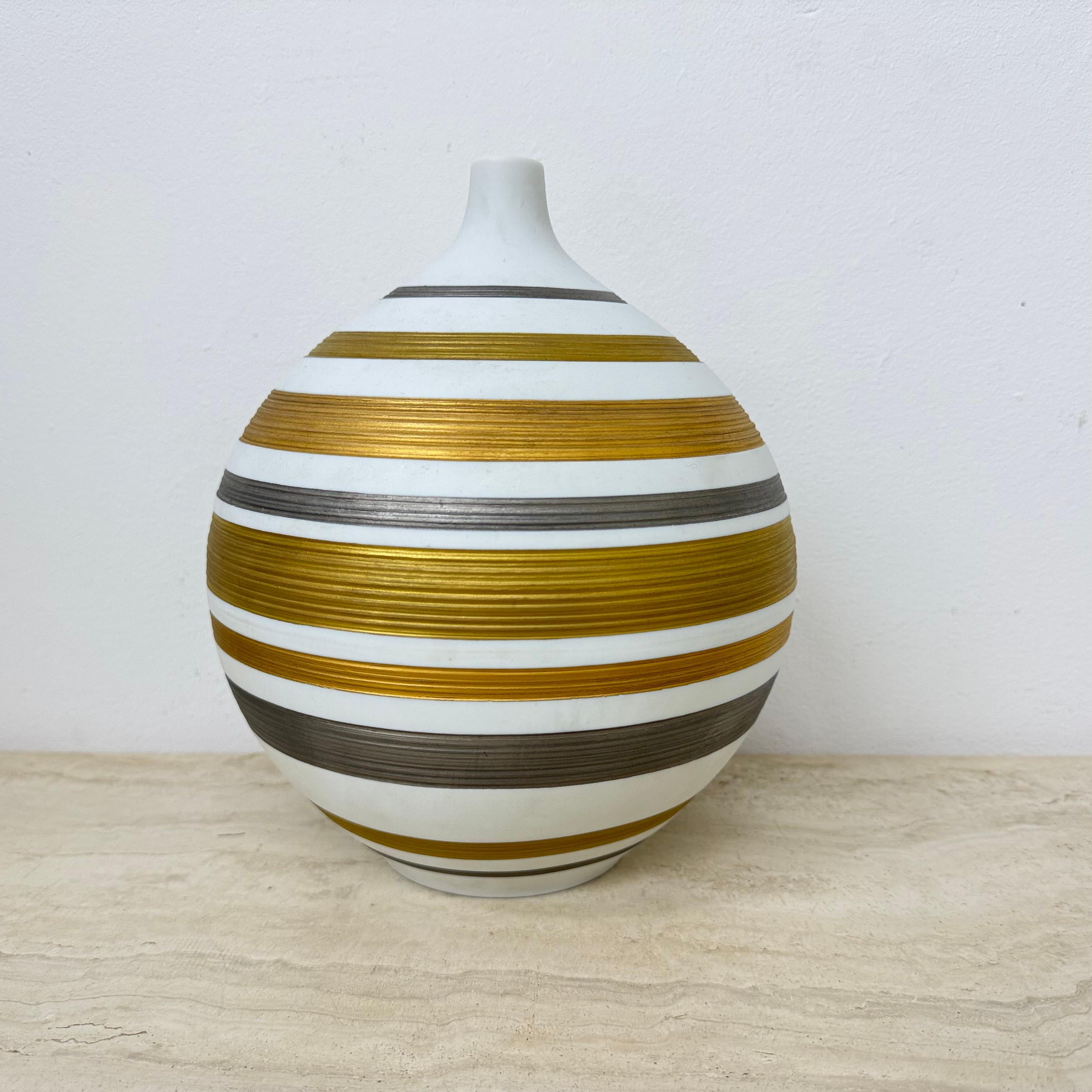 Mid-Century moderno Vaso in porcellana di Hutschenreuther, design di metà secolo, anni '70 in vendita