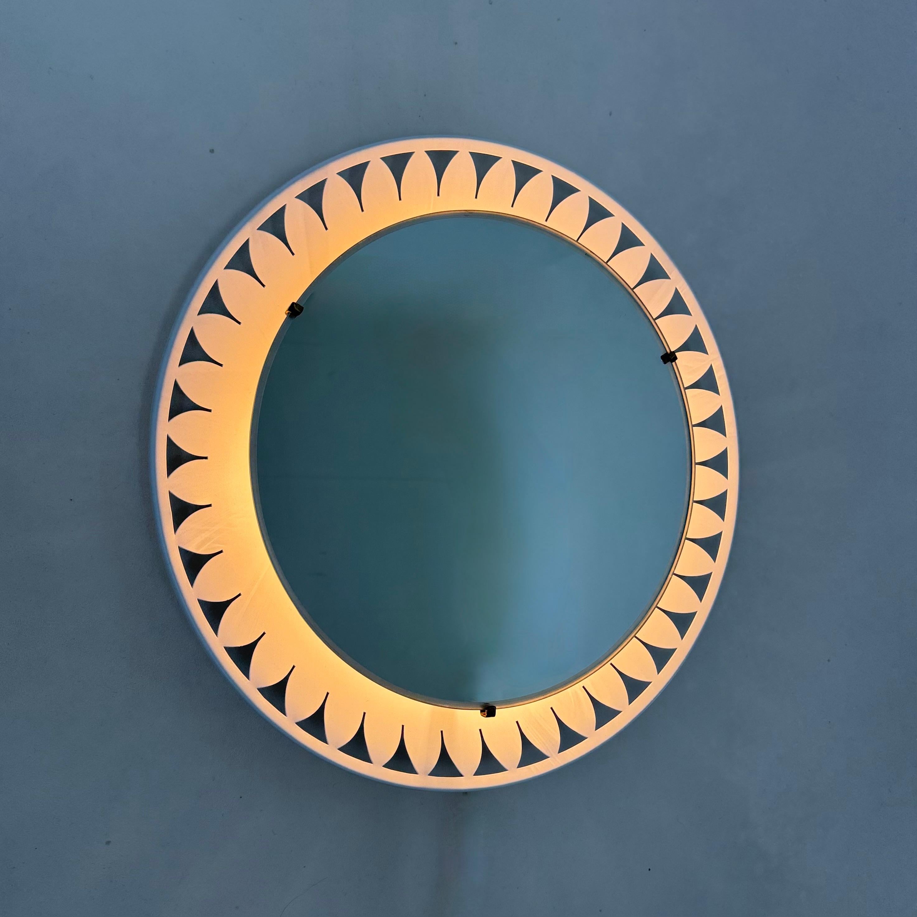 Illuminated mirror by Ernest Igl for Hillebrand , 1970s For Sale 3
