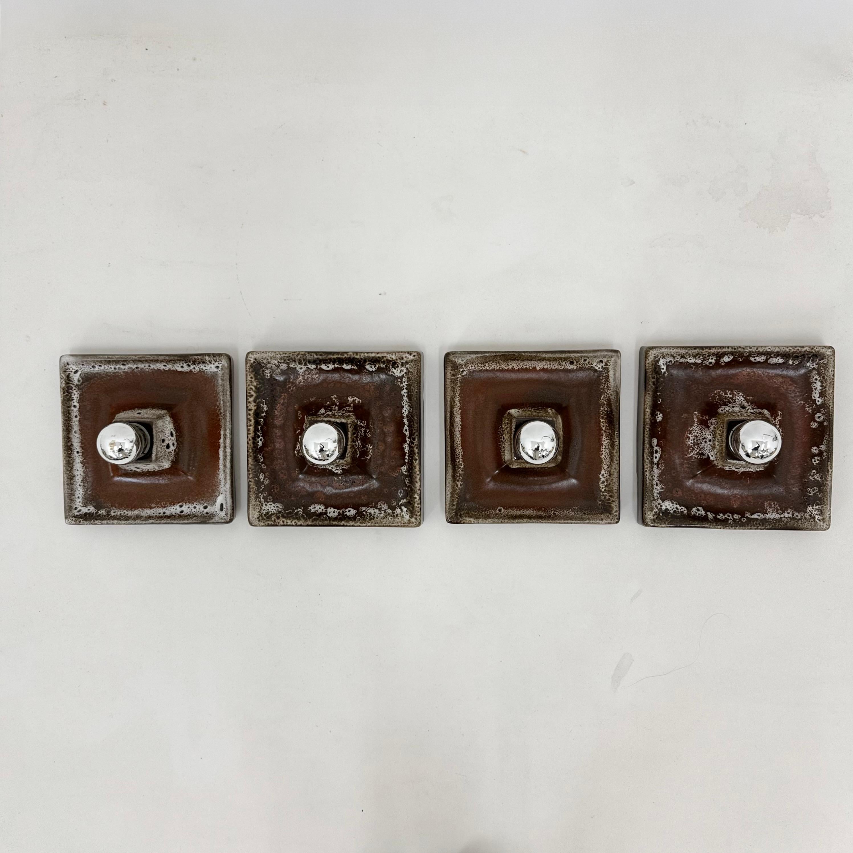 Juego de 4 apliques de cerámica marrón , años 70 en venta 6