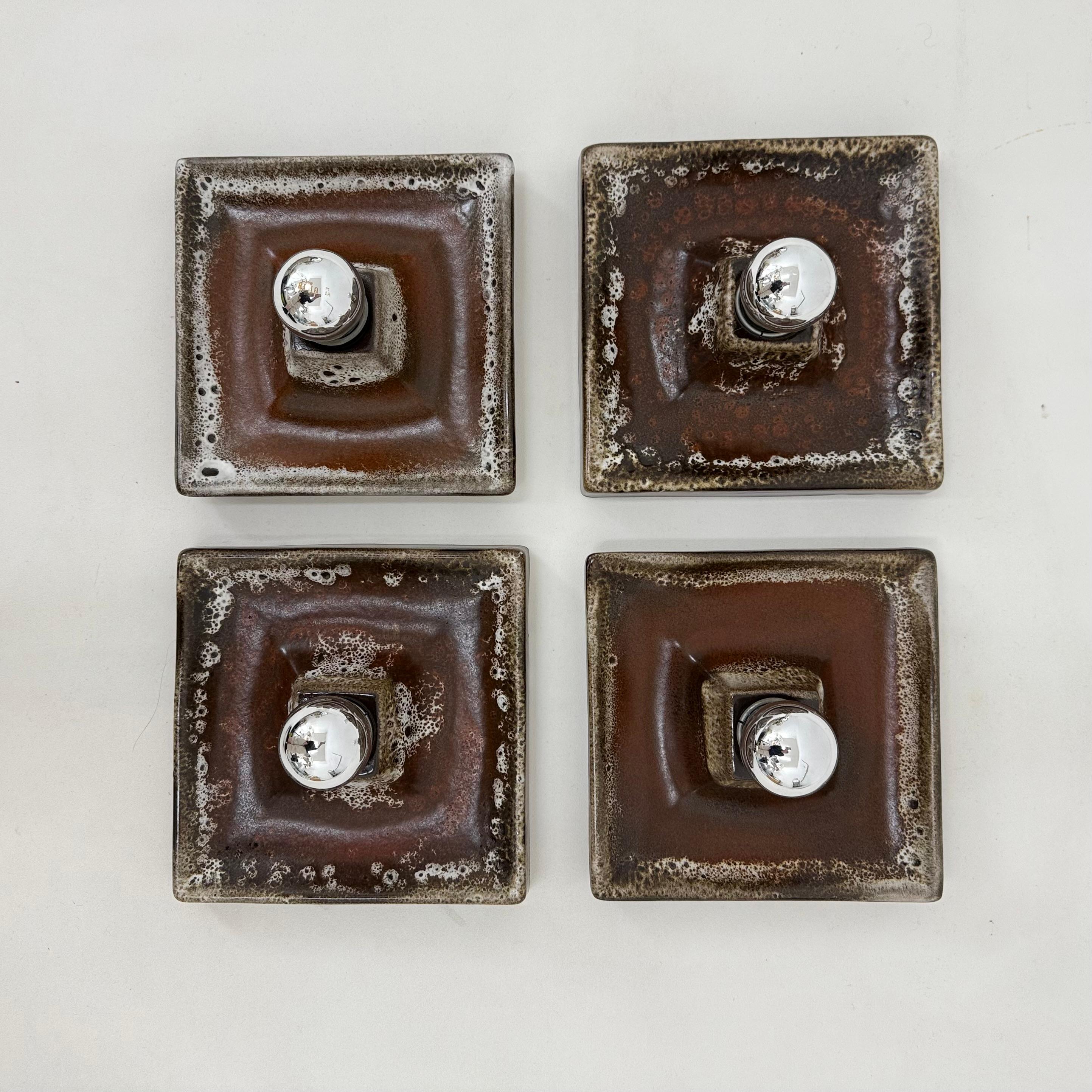 Juego de 4 apliques de cerámica marrón , años 70 en venta 5