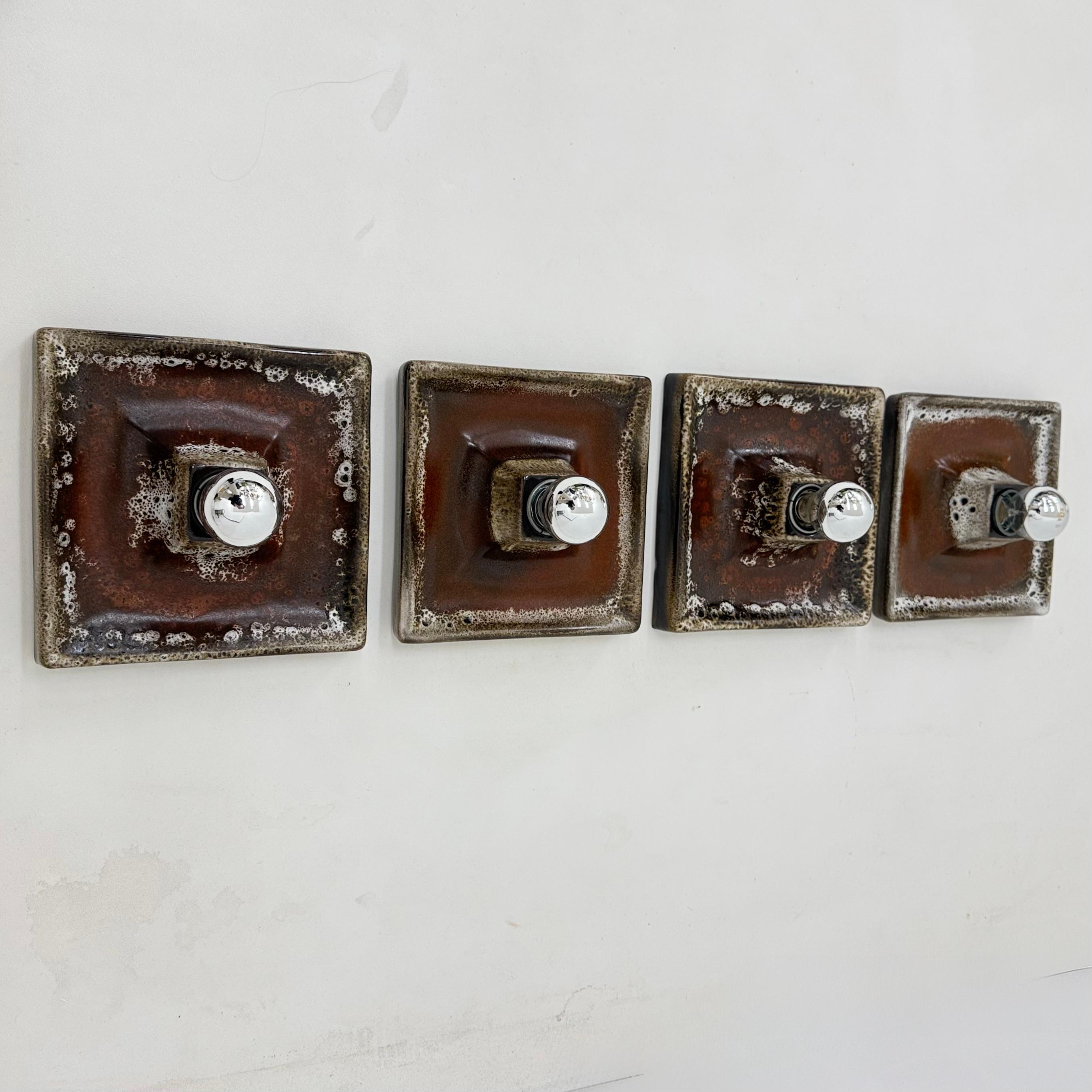 Juego de 4 apliques de cerámica marrón , años 70 en venta 13