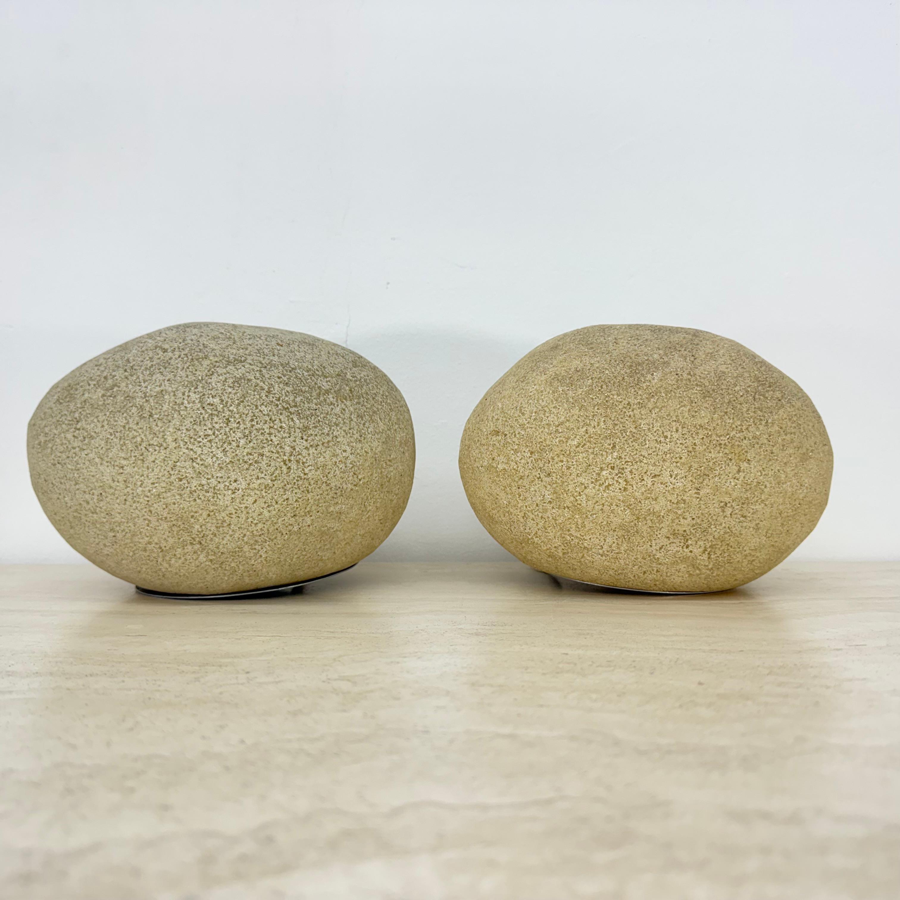 Lámpara dora Moon Rock de André Cazenave , años 60 en Bueno estado para la venta en Delft, NL