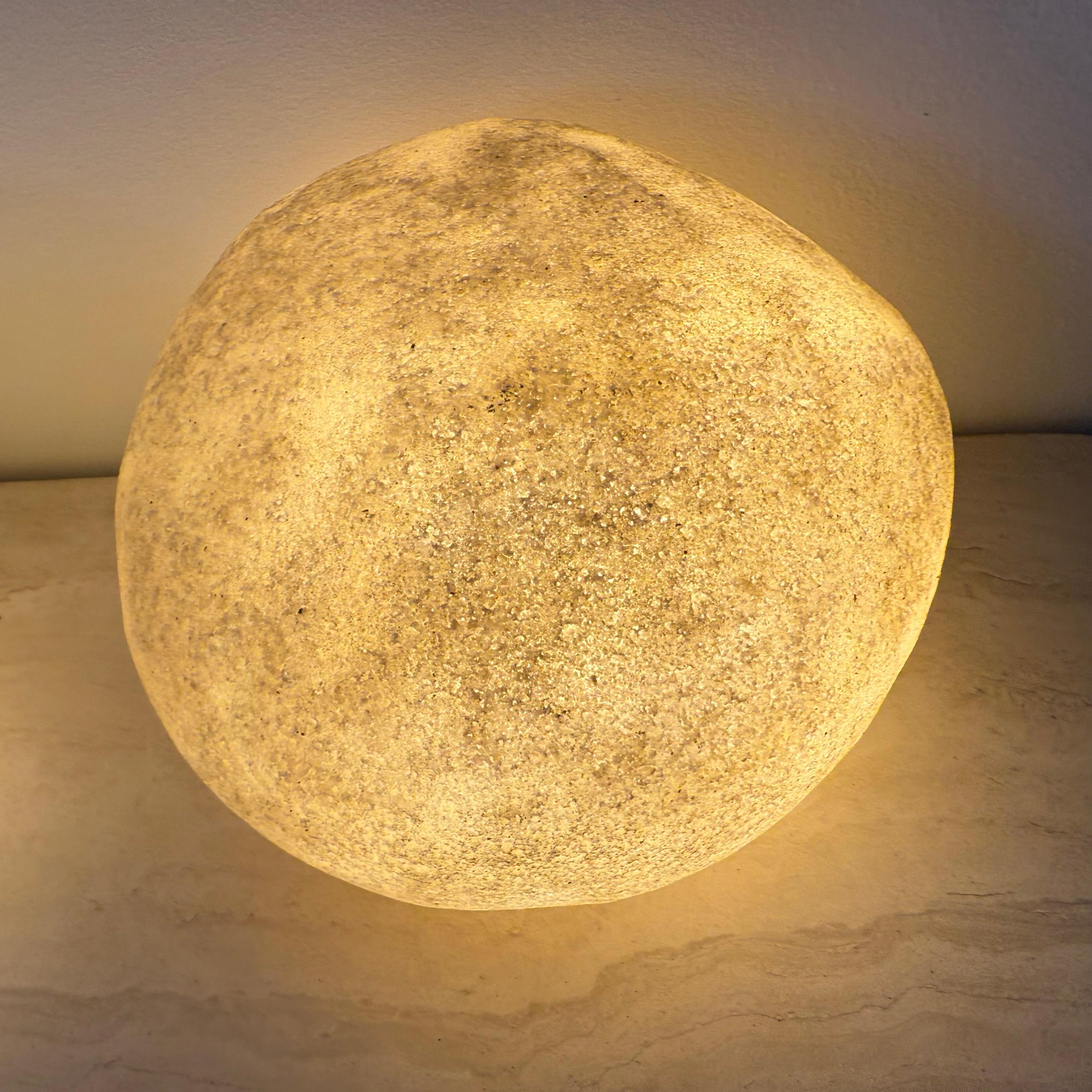 Lámpara dora Moon Rock de André Cazenave , años 60 en venta 10