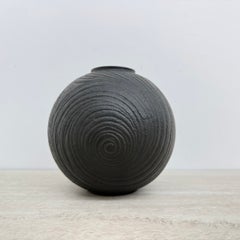 Jarrón Rosenthal de porcelana bisque negra, de Martin Freyer, década de los 80