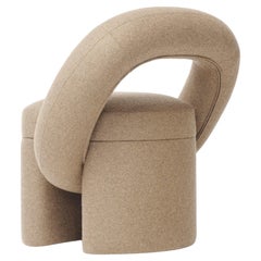 Sillón PLAY en tejido de lana Ganador del premio al mejor del año 2022 Revista Interior Design