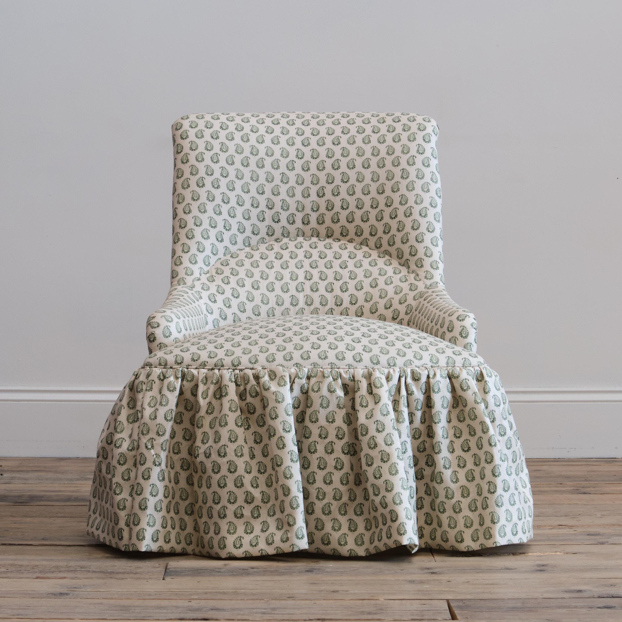 Victorian 19th century nursing chair In Howe 36 Bourne Street Linen For Sale