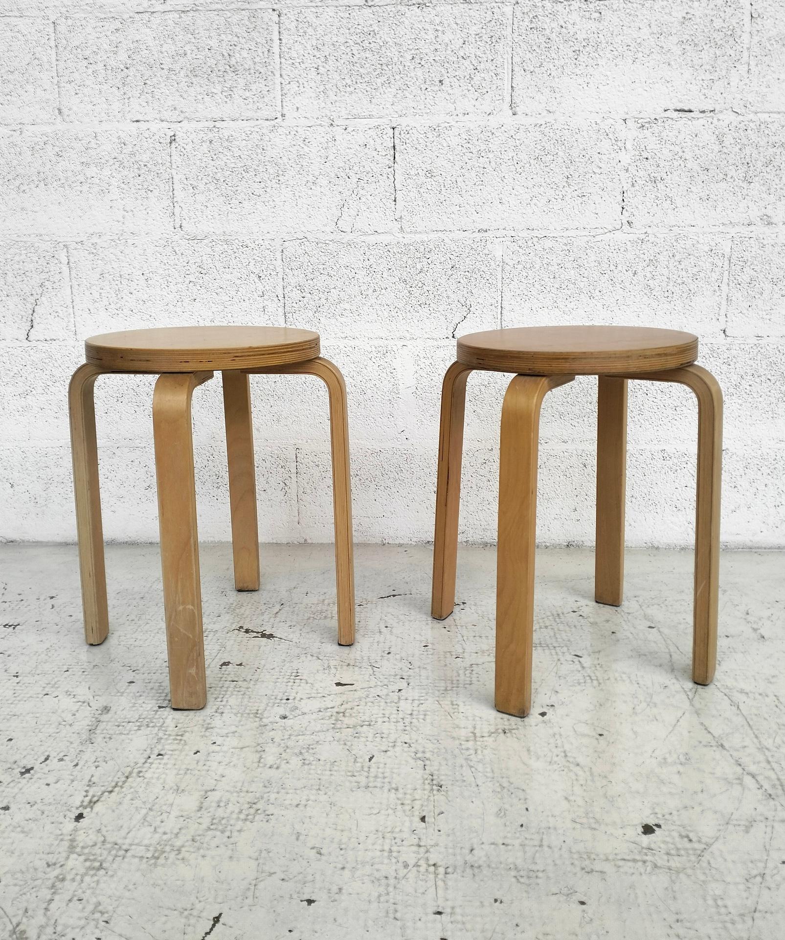 Hugo Alvar Henrik Aalto (Kuortane, 3. Februar 1898 - Helsinki, 11. Mai 1976) war ein finnischer Architekt, Designer und Akademiker, der zu den wichtigsten Vertretern der Architektur des 20. Jahrhunderts zählt und zusammen mit Ludwig Mies van der