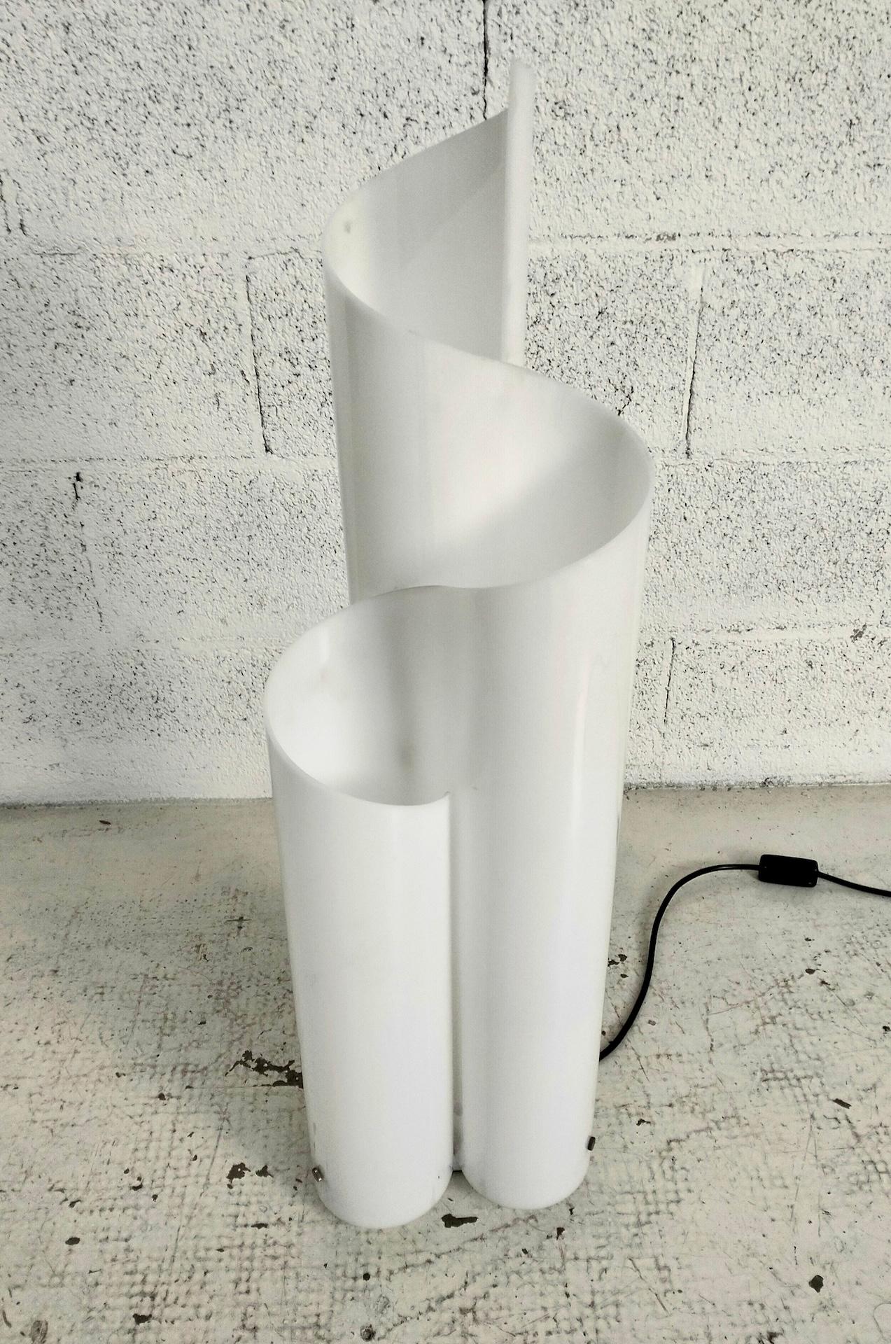 Table lamp Mezzachimera by Vico Magistretti for Artemide  1970s For Sale 1
