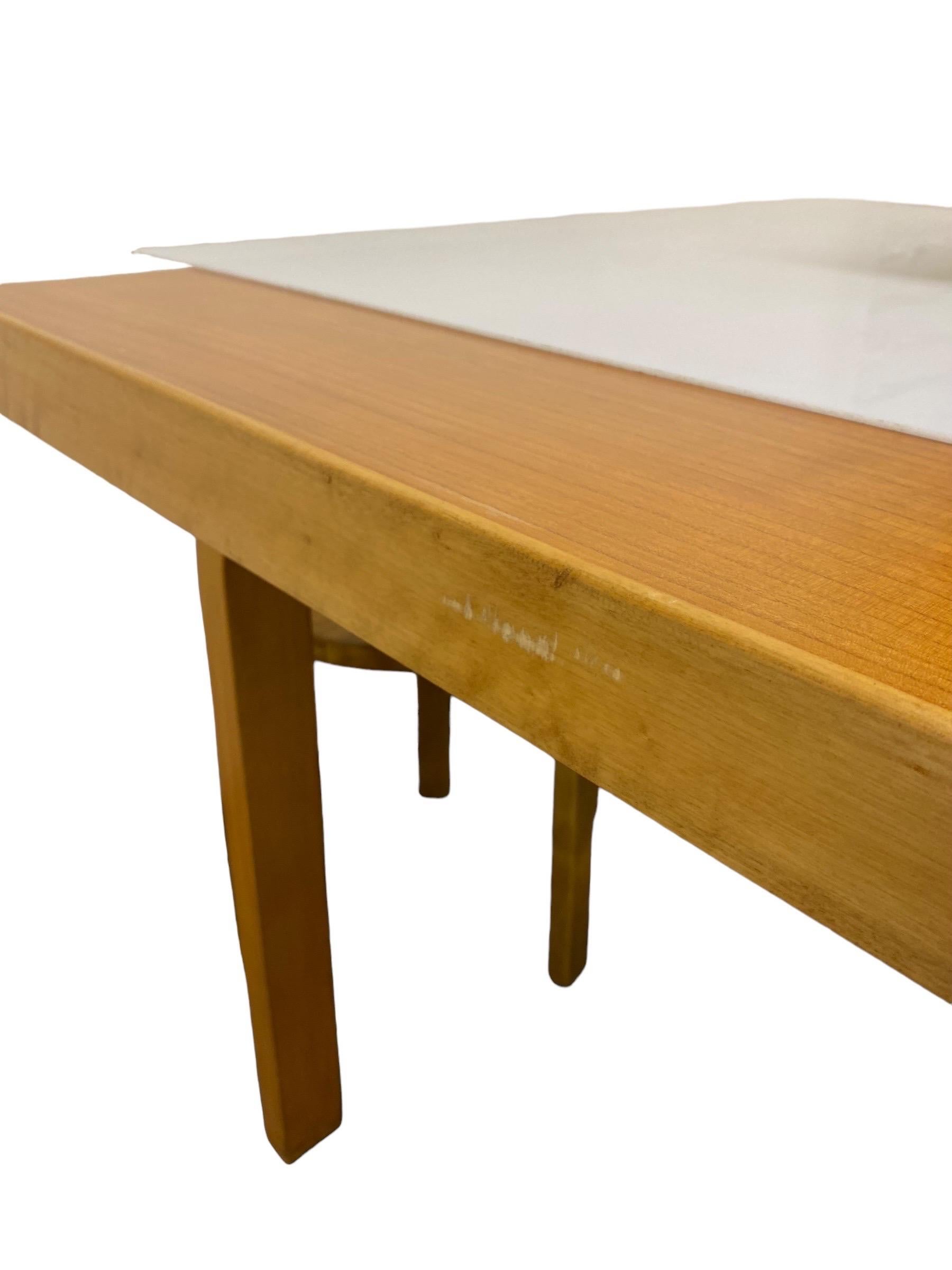 Large Expandable Alvar Aalto Wooden Dining Table Model 92, 1940s, Artek For Sale 2