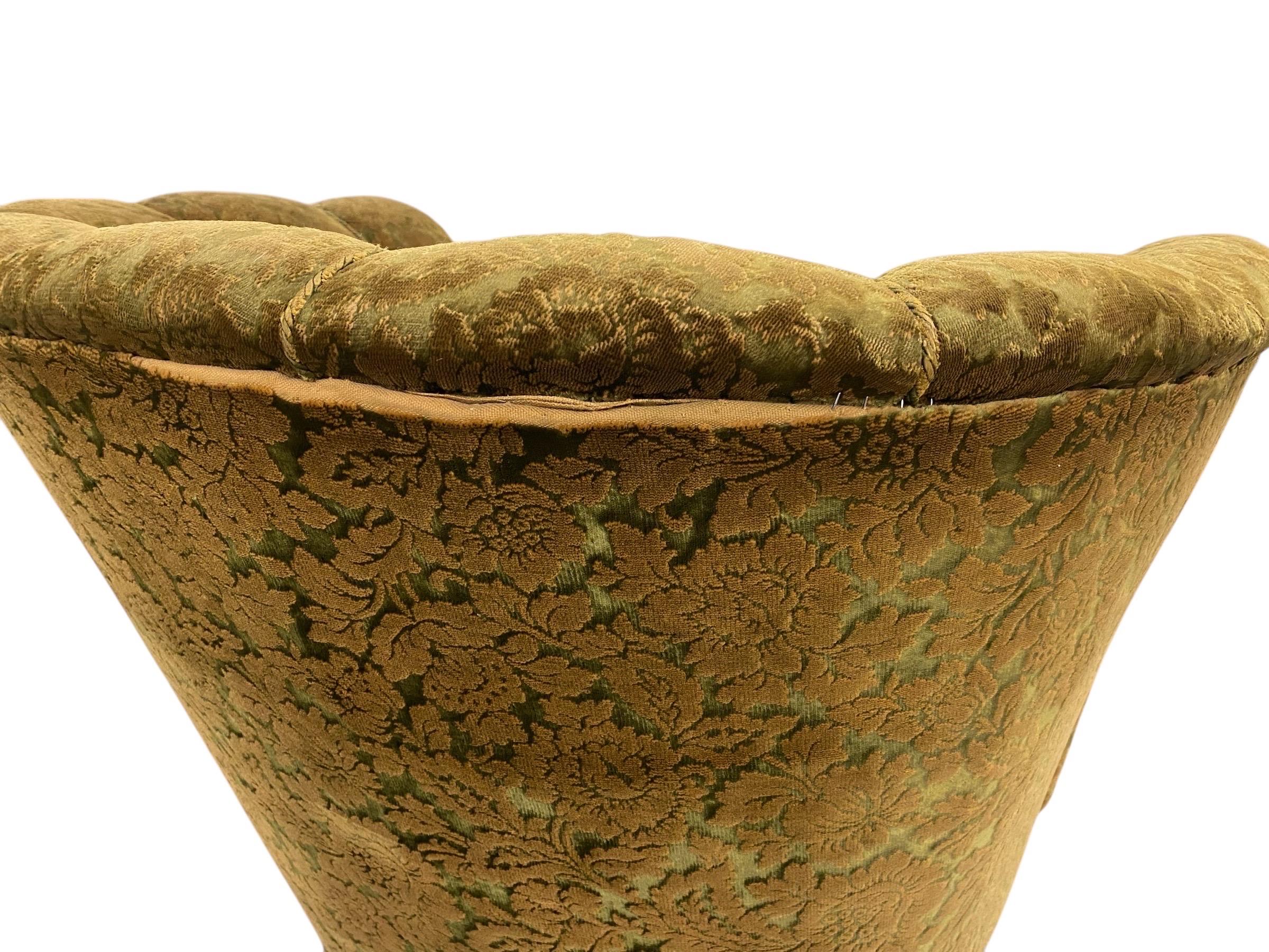 Coppia di poltrone curve di design finlandese, Attr. Paul Boman, circa anni '40 in vendita 9
