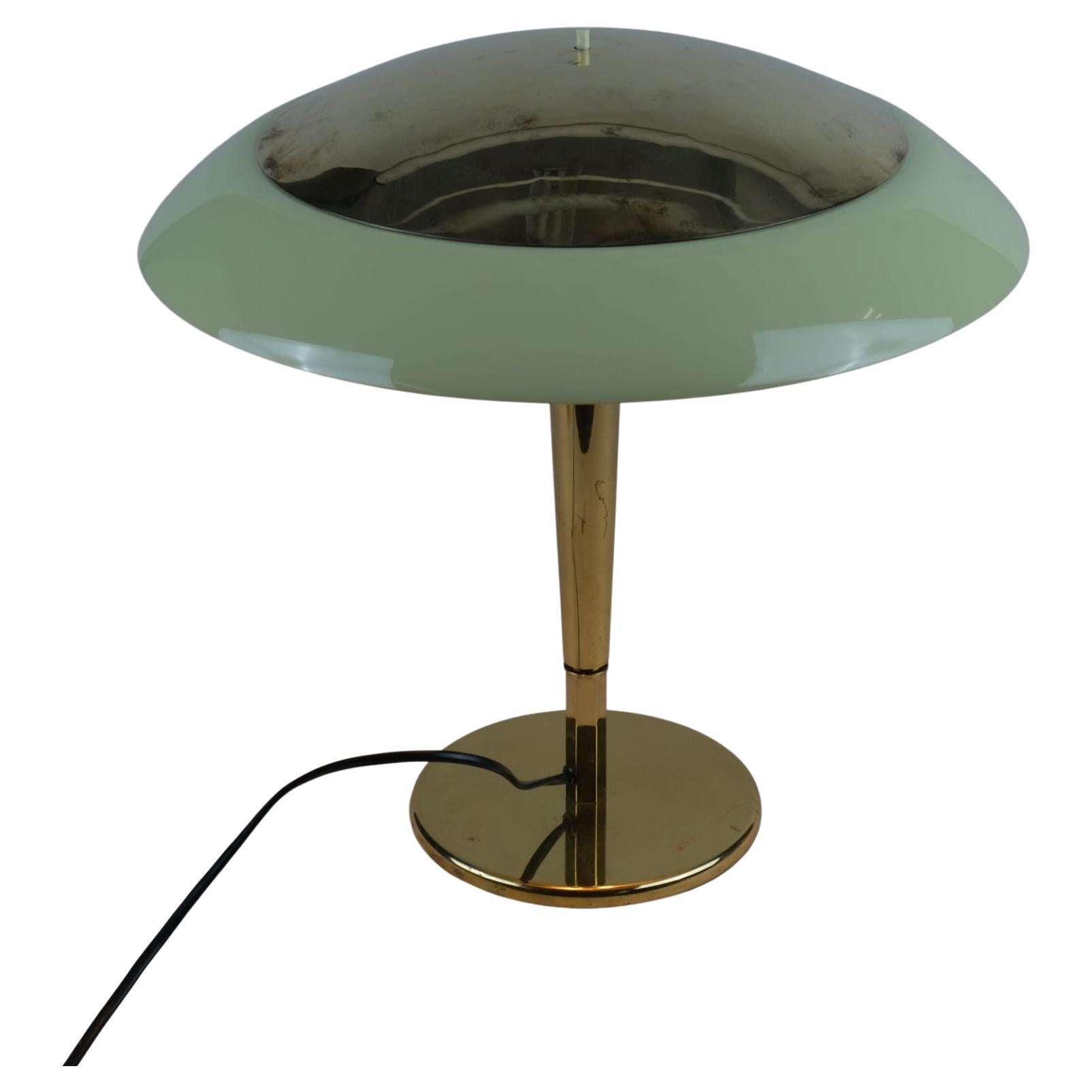 Lampada da tavolo a ombrello Paavo Tynell modello 5061 in ottone e vetro, Taito 1950s
