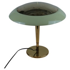 Lámpara de mesa paraguas Paavo Tynell Modelo 5061 en latón y cristal, Taito Años 50