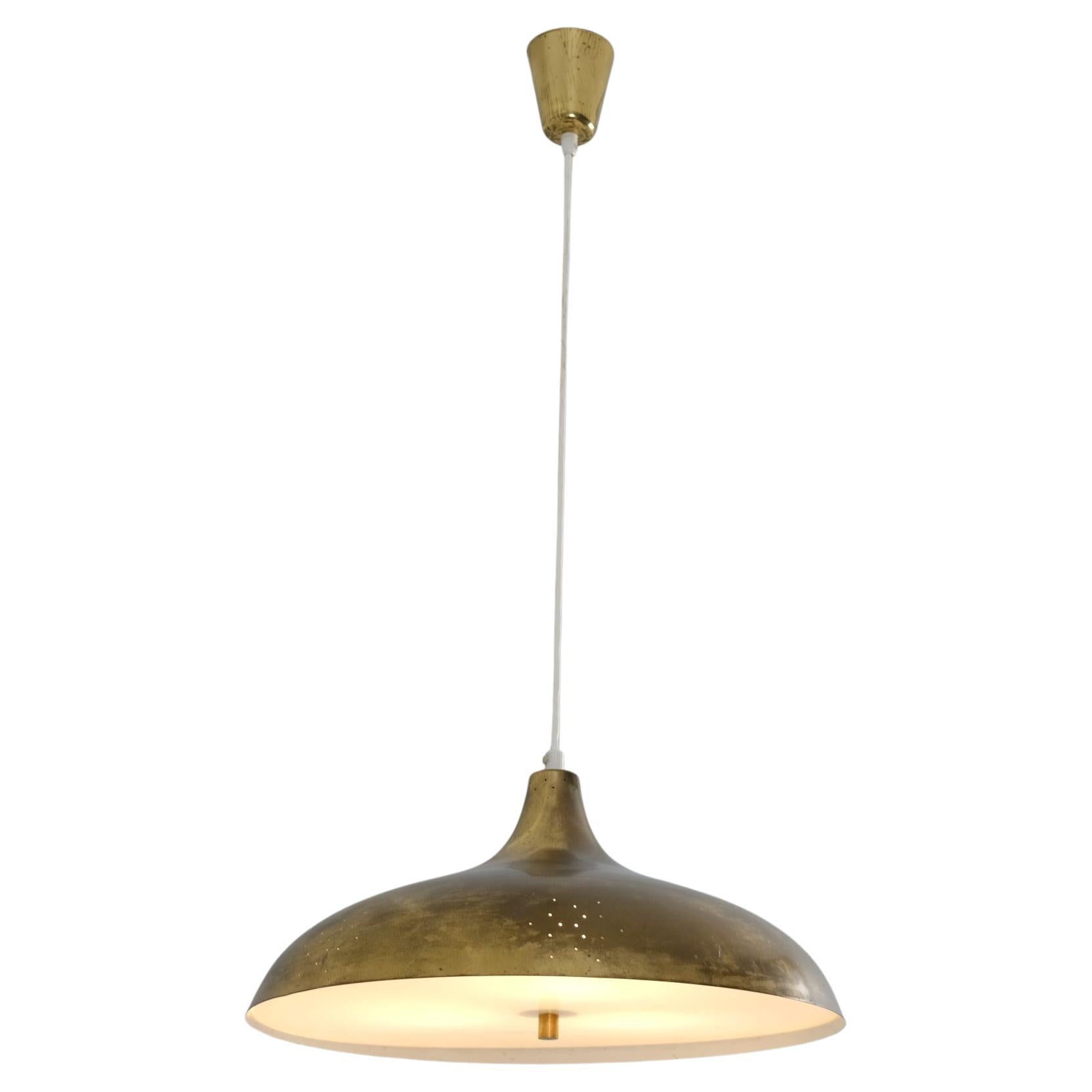 Splendida lampada da soffitto PSO di metà secolo modello 468010 in ottone traforato, anni '50