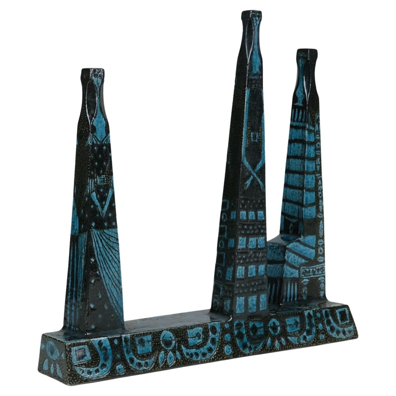 Unique Birger Kaipiainen, Sculpture en céramique bleue "Trois Grâces", Rörstrand 1950s
