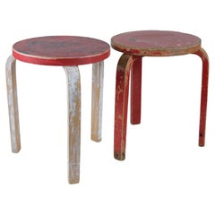 Un "par" de taburetes Alvar Aalto Modelo 60 en abedul, Artek Años 50