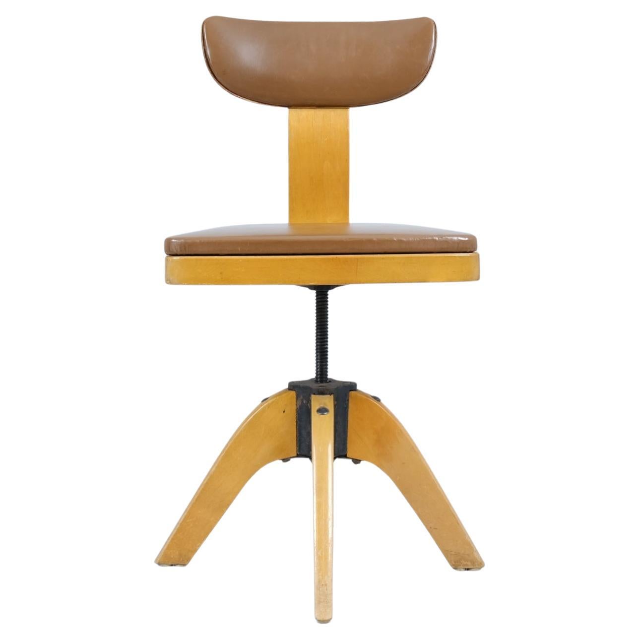 Chaise de travail pivotante Werner West en bouleau et faux cuir, Wilh. Schauman 1930