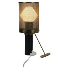 Tapio Wirkkala Tischlampe Modell K11-81 in Schwarz und Messing, Idman 1950er Jahre