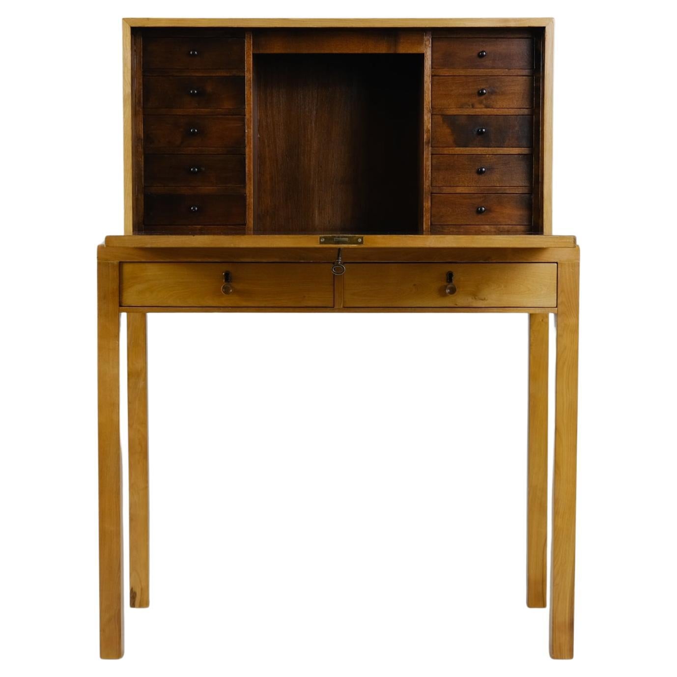 Secretaire pieghevole di design funzionalista finlandese Bijou, betulla a fiamma, anni '40