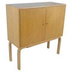 Armario Alvar Aalto Model. 810 en abedul, Artek años 50