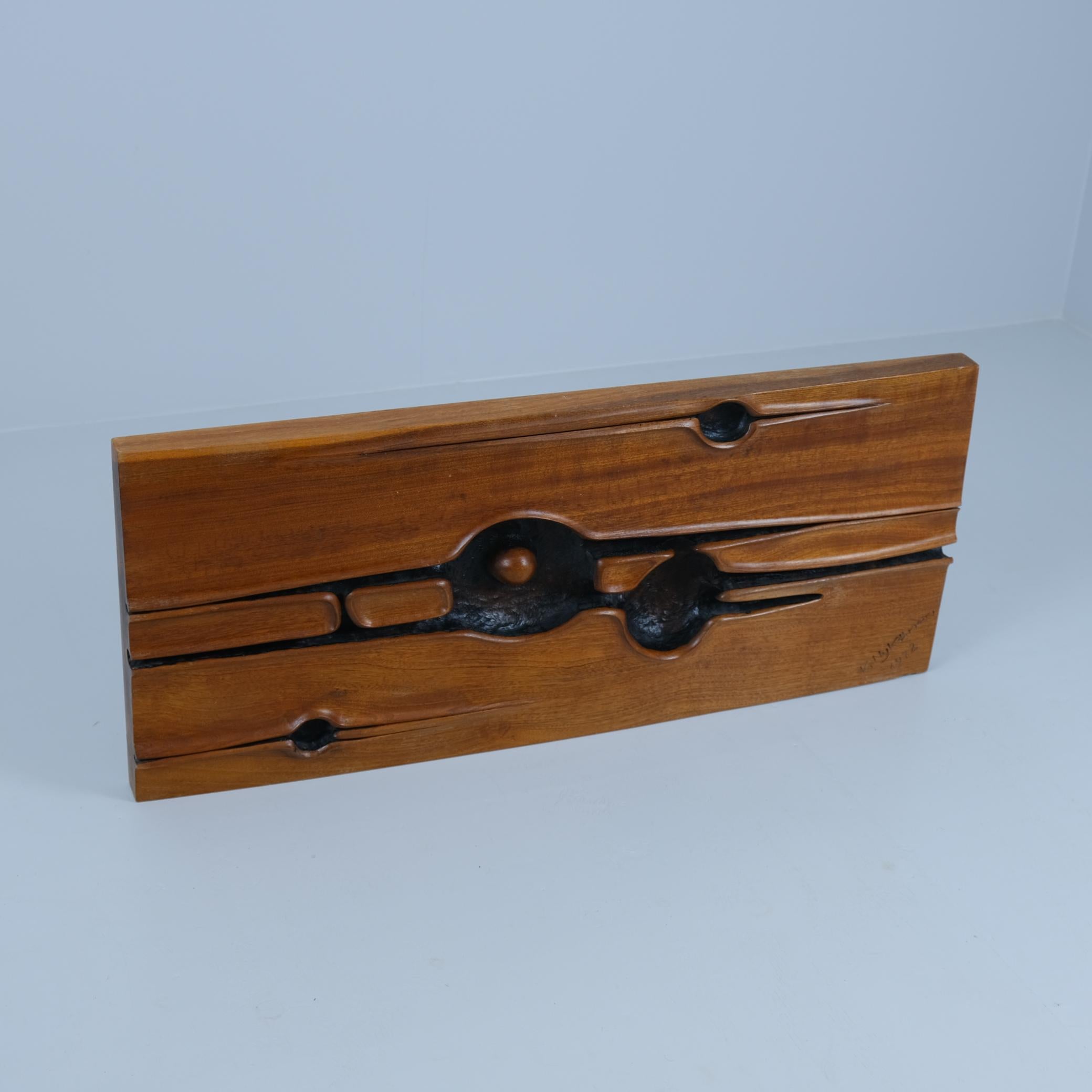 Rilievo da parete in teak bruciato, K.K. Nykänen 1972 Finlandia in vendita 4