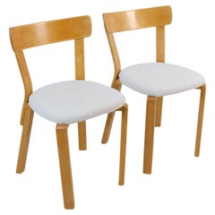Pareja de sillas de guerra Alvar Aalto con articulaciones para los dedos Modelo 69, Artek Años 40