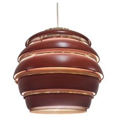 Alvar Aalto "Bienenstock" Pendelleuchte Modell A331 in Rot, Valaistustyö 1950er Jahre