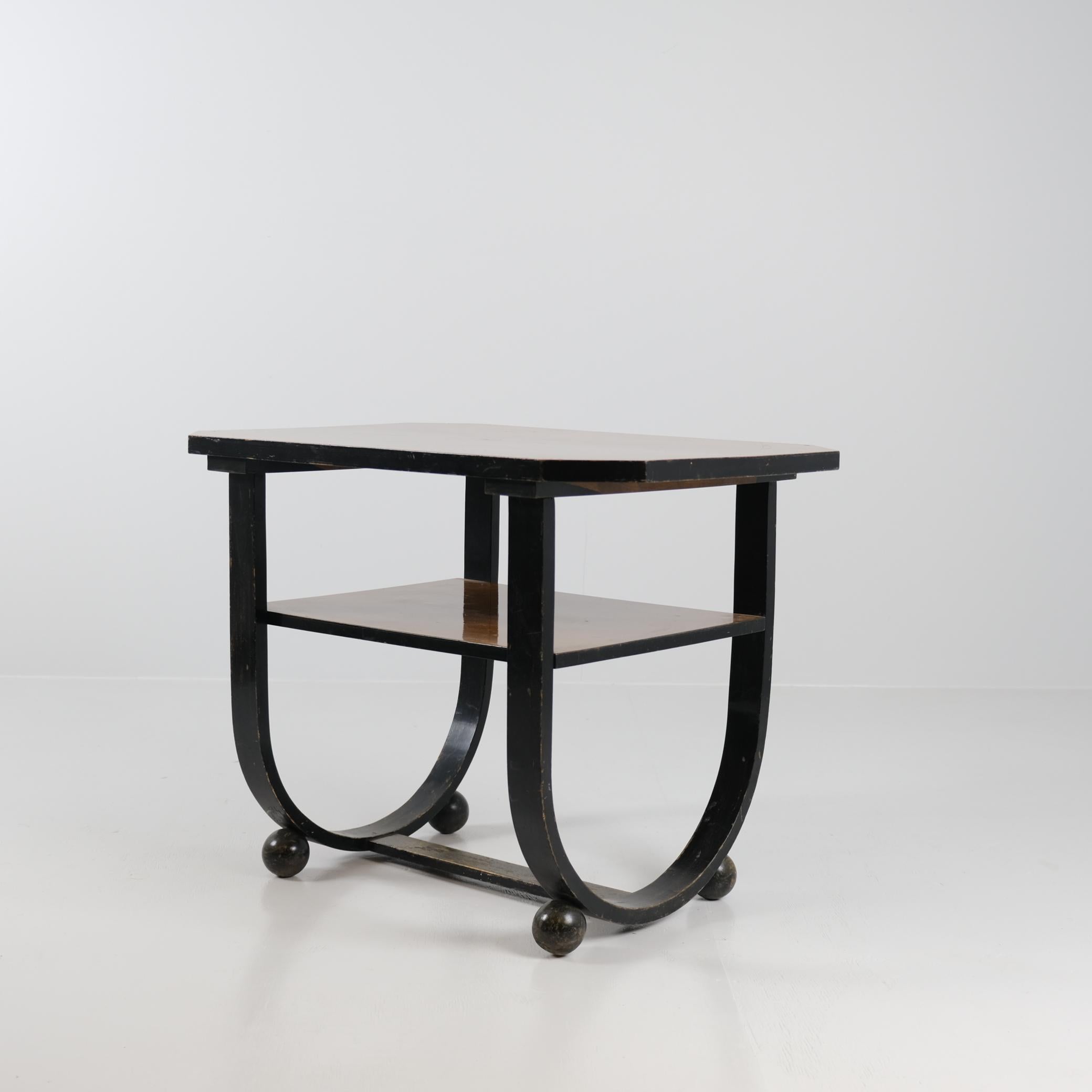 Una mesa Art Decó de los años 30, modelo 149 y denominada 