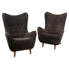 Paire d'iconiques chaises Vaakuna de Runar Engblom en peau de mouton brun chocolat, années 1950