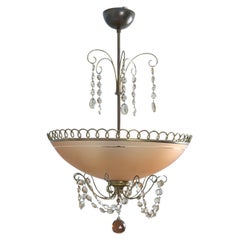 Superbe lustre scandinave en laiton, verre ambré et cristaux, années 1930