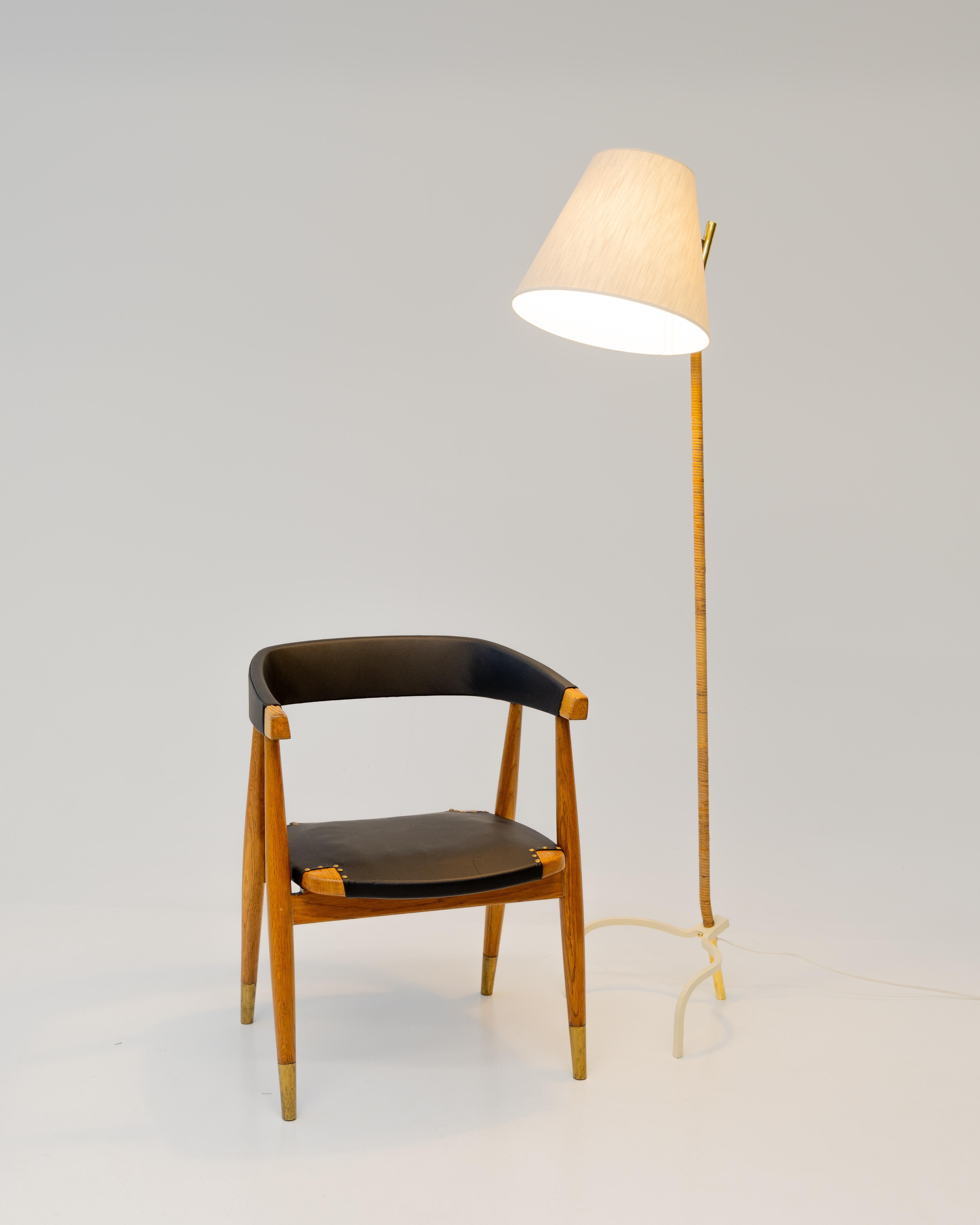Ensemble de 8 chaises de salle à manger Lasse Ollinkari en cuir noir, Finlande, années 1950 en vente 9